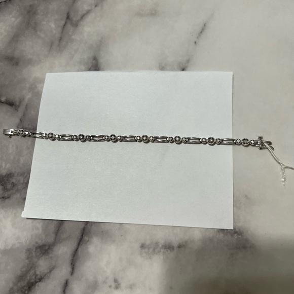BRAND NEW DIAMOND TENNIS BRACELET 14K WHITE GOLD - Picture 7 of 8